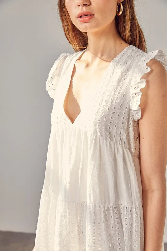 *Online Exclusive* Eyelet Dress (White)