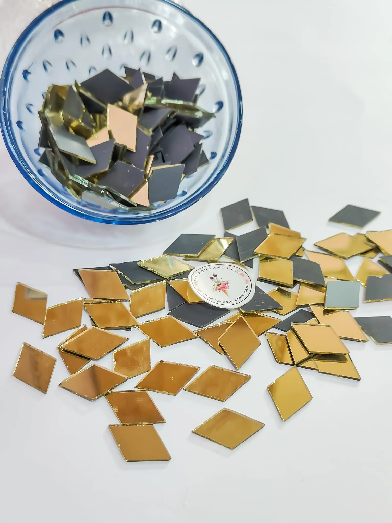 R&H Craft Mirrors Gold Rhombus/Diamond Shape Mirrors 100 Grams for LIPPAN Art, Mirror Art, MUD and Mirror Art, Craft, Mosaic Art, Home Decorations ETC (1.5 CM)