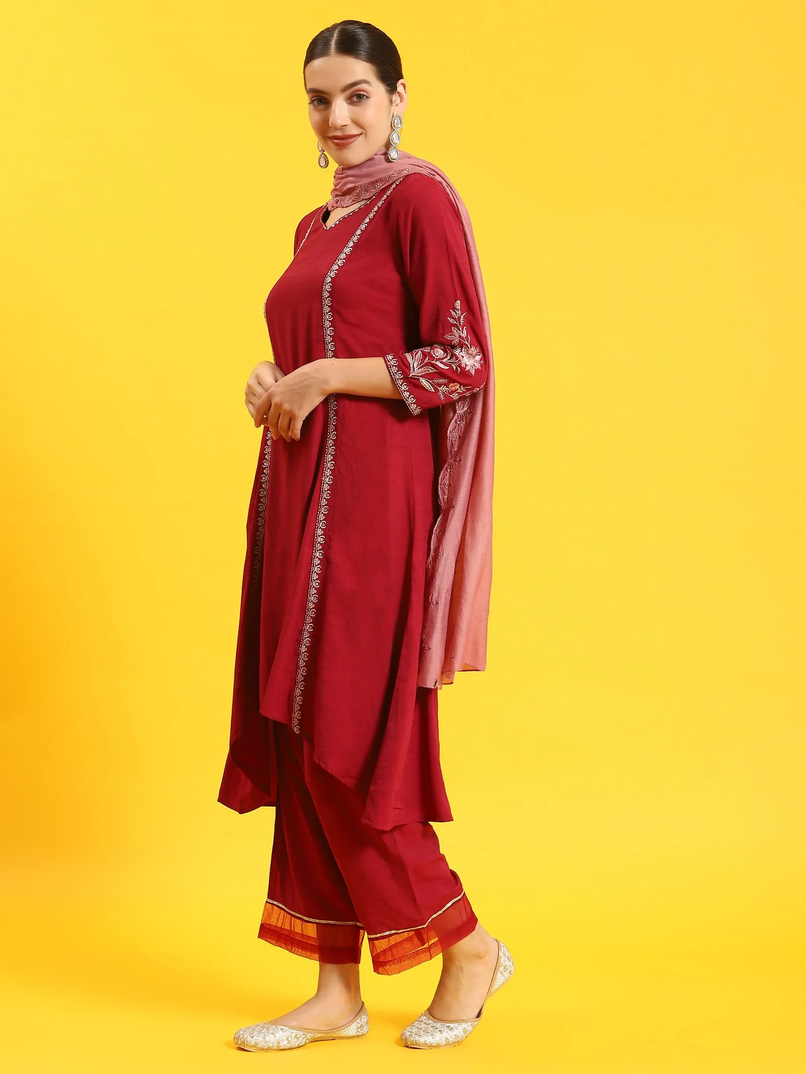 Women Lilac Embroidered Kurta Comfort Pant Dupatta