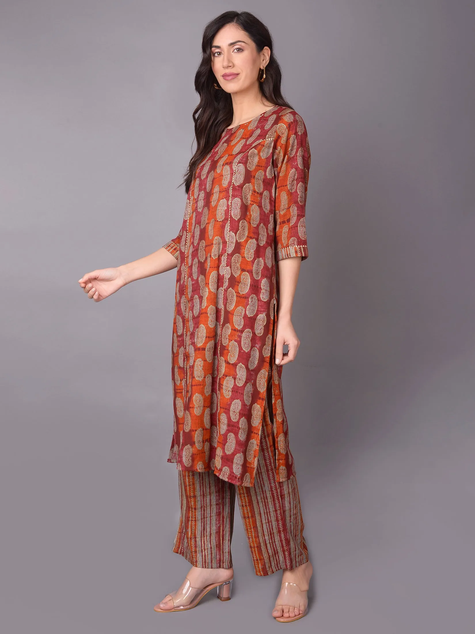 Women Red Paisley Printed Kurta With Comfort Pant